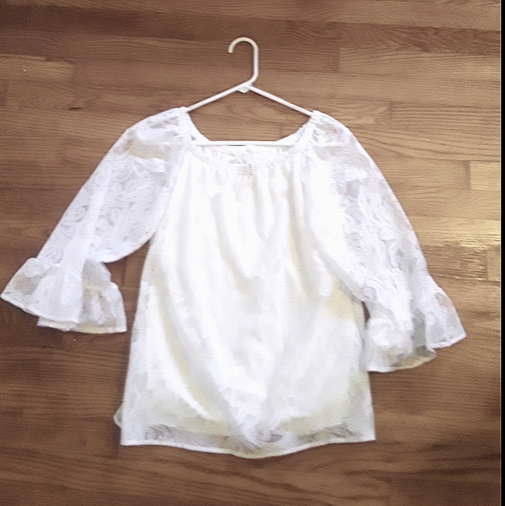 Yetts White Lace Blouse